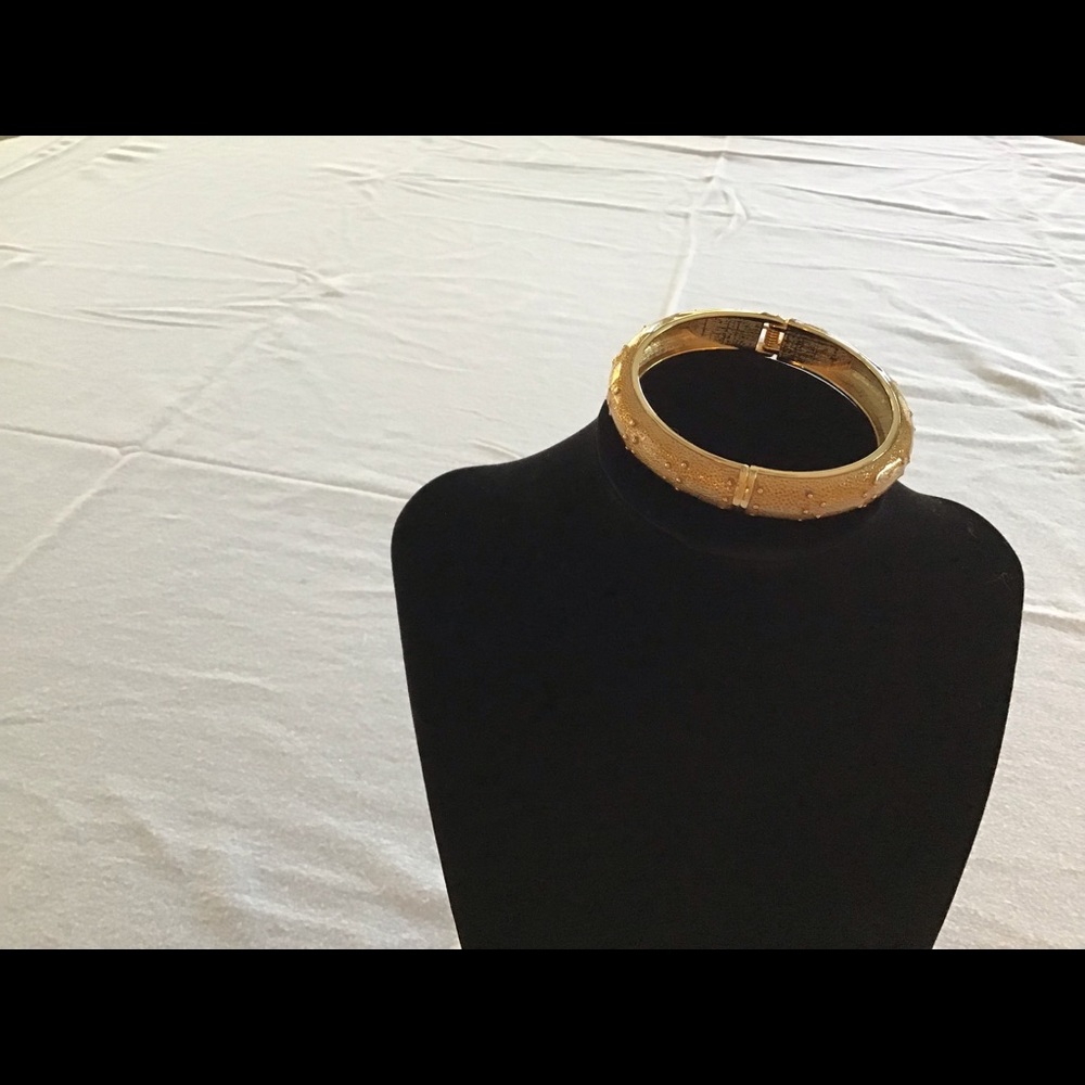 Necklace - Picture 4 of 5